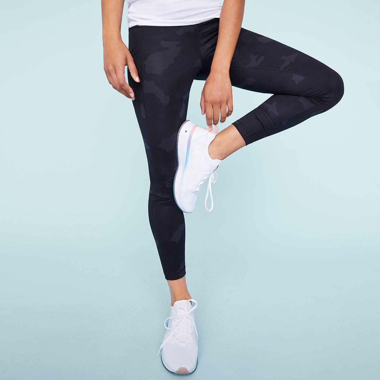 Labor Day Steals: Leggings Under $40