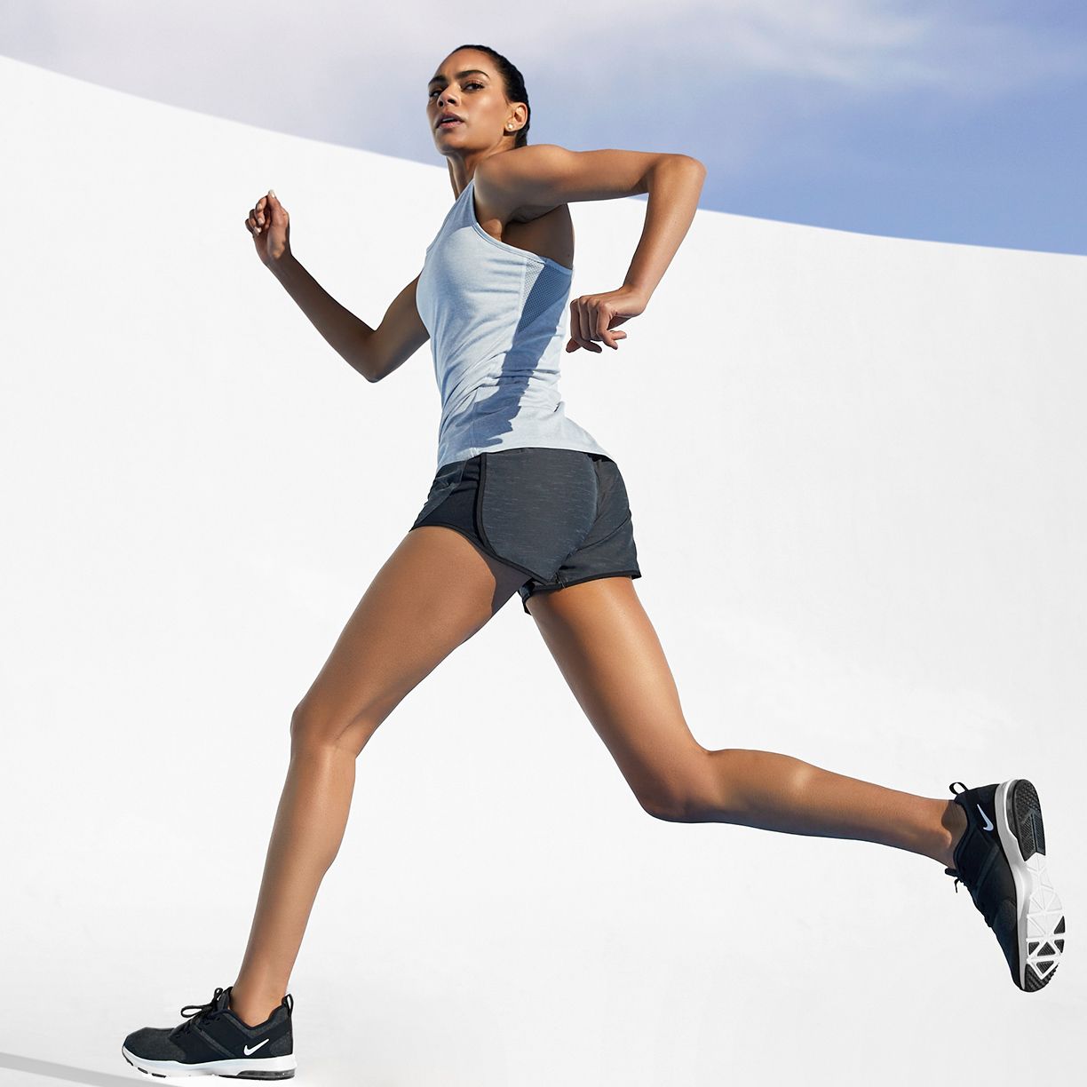 Active Shop: Women's Running Essentials