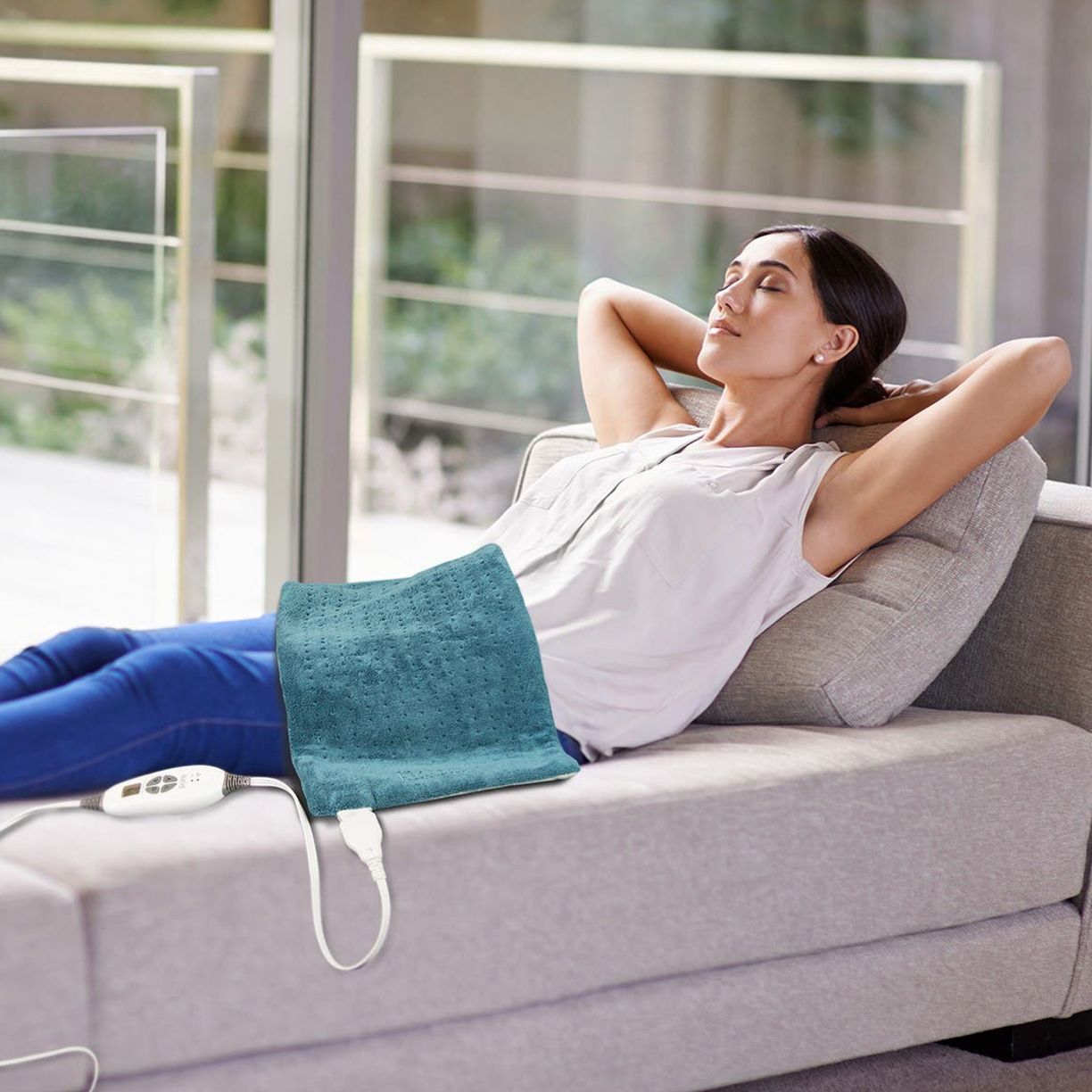 Warm & Cozy: Heating Pads & Blankets Up to 65% Off