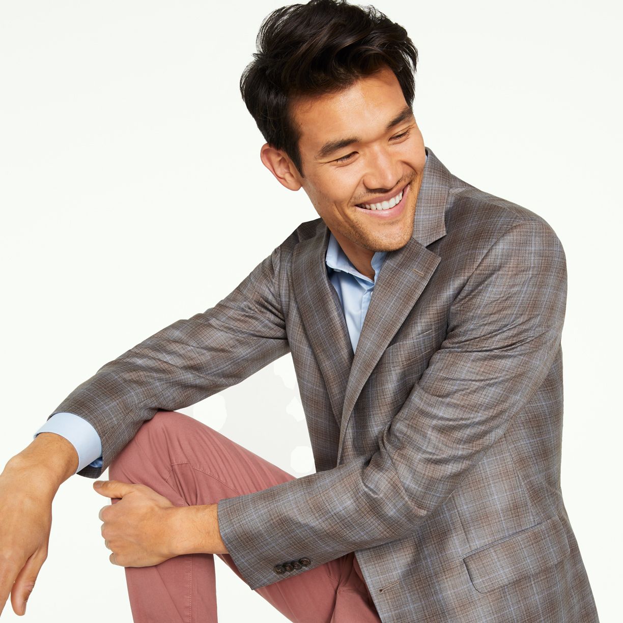 Holiday Suiting ft. Alton Lane Up to 65% Off