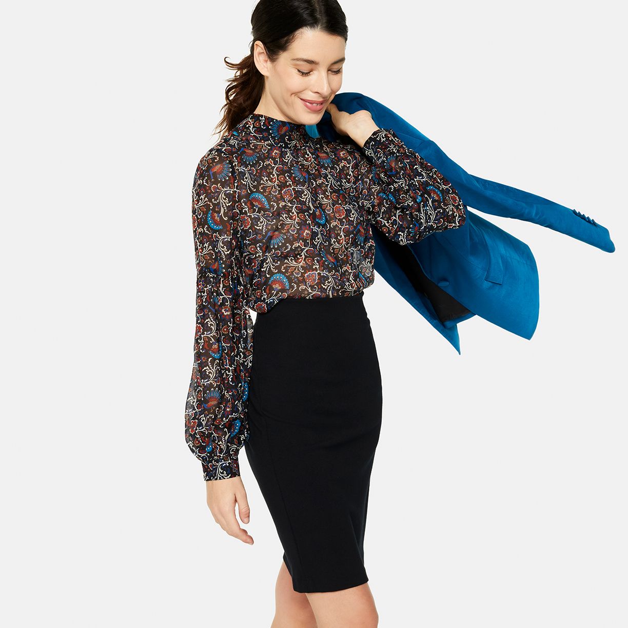 Contemporary Apparel for Her Up to 65% Off