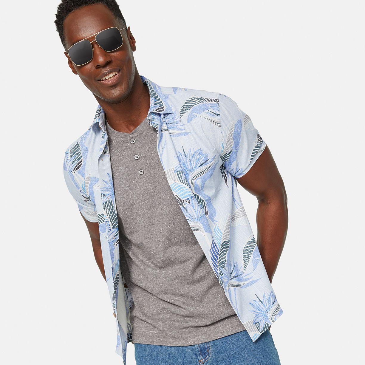 Men's Short Sleeve Button-Ups Up to 65% Off