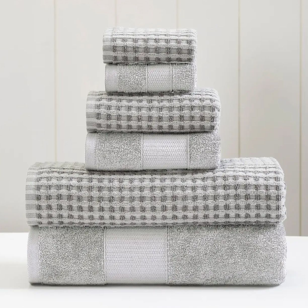 New Price Drops: Towel Sets & More Up to 70% Off