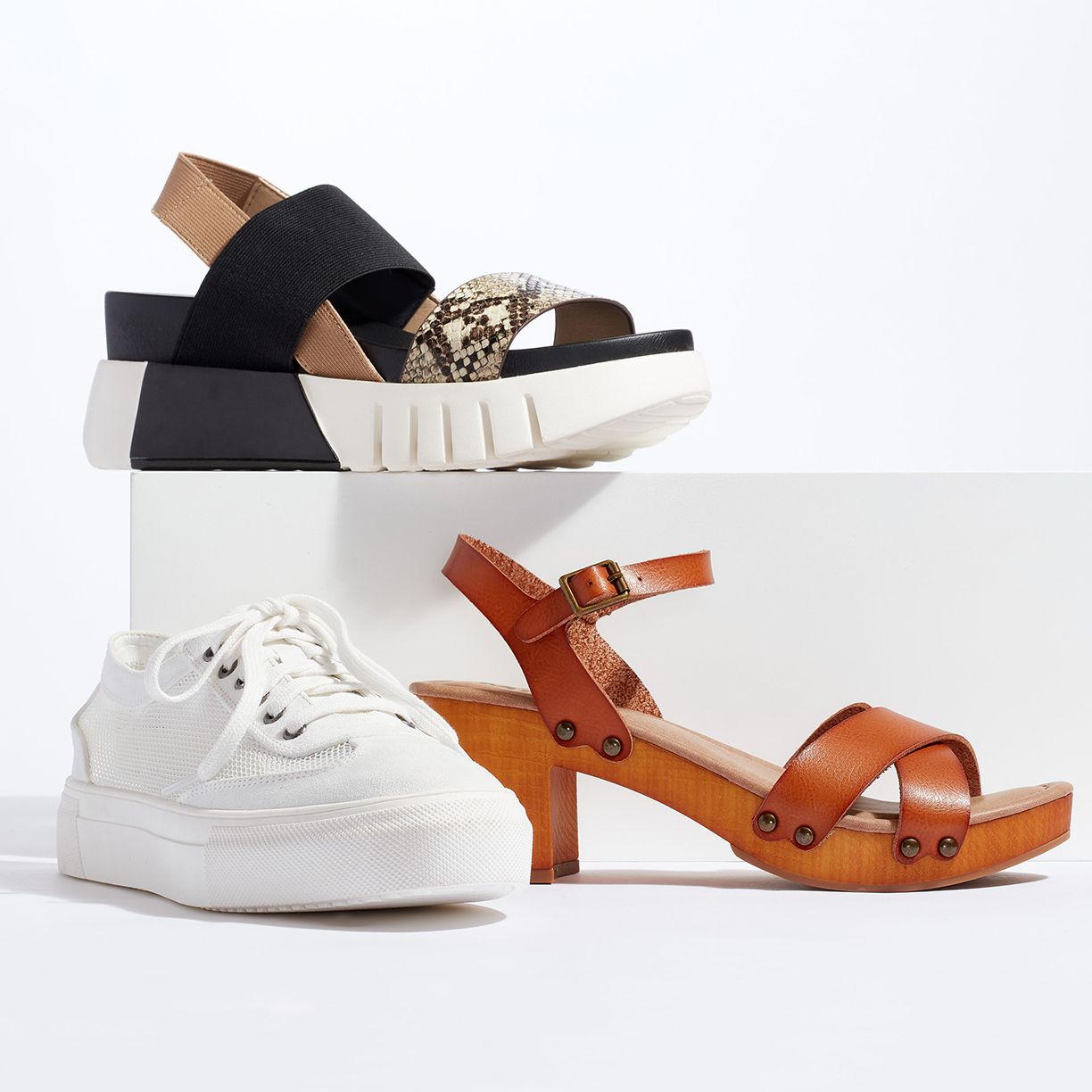 Women's Flatform Sandals Up to 60% Off