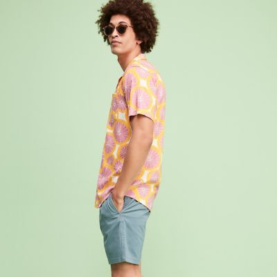 Beach Party: Men's Summer & Resort Styles Up to 65% Off