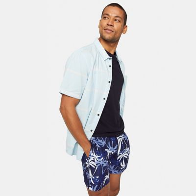 Men's Poolside Looks Up to 65% Off