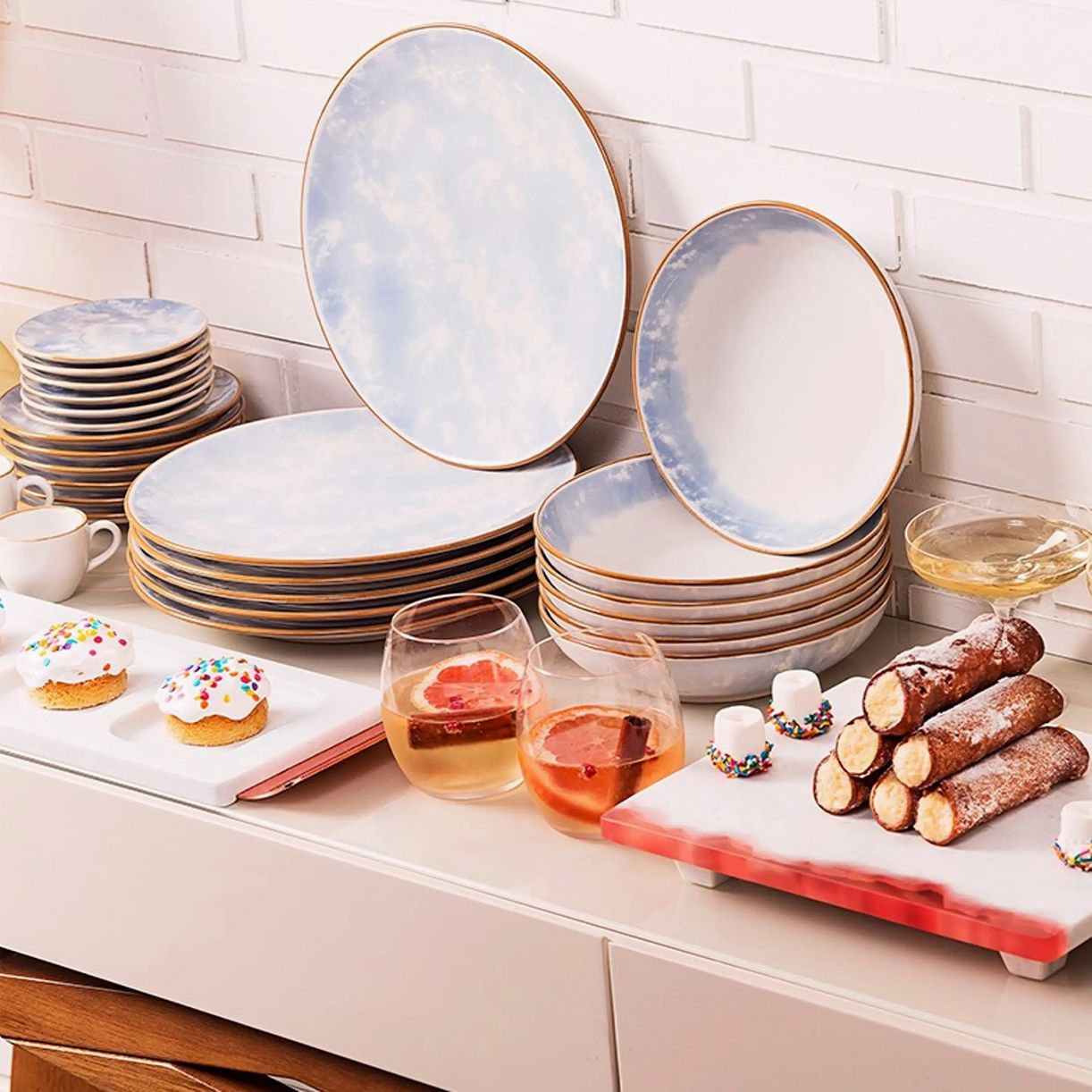 Tableware & More Up to 40% Off