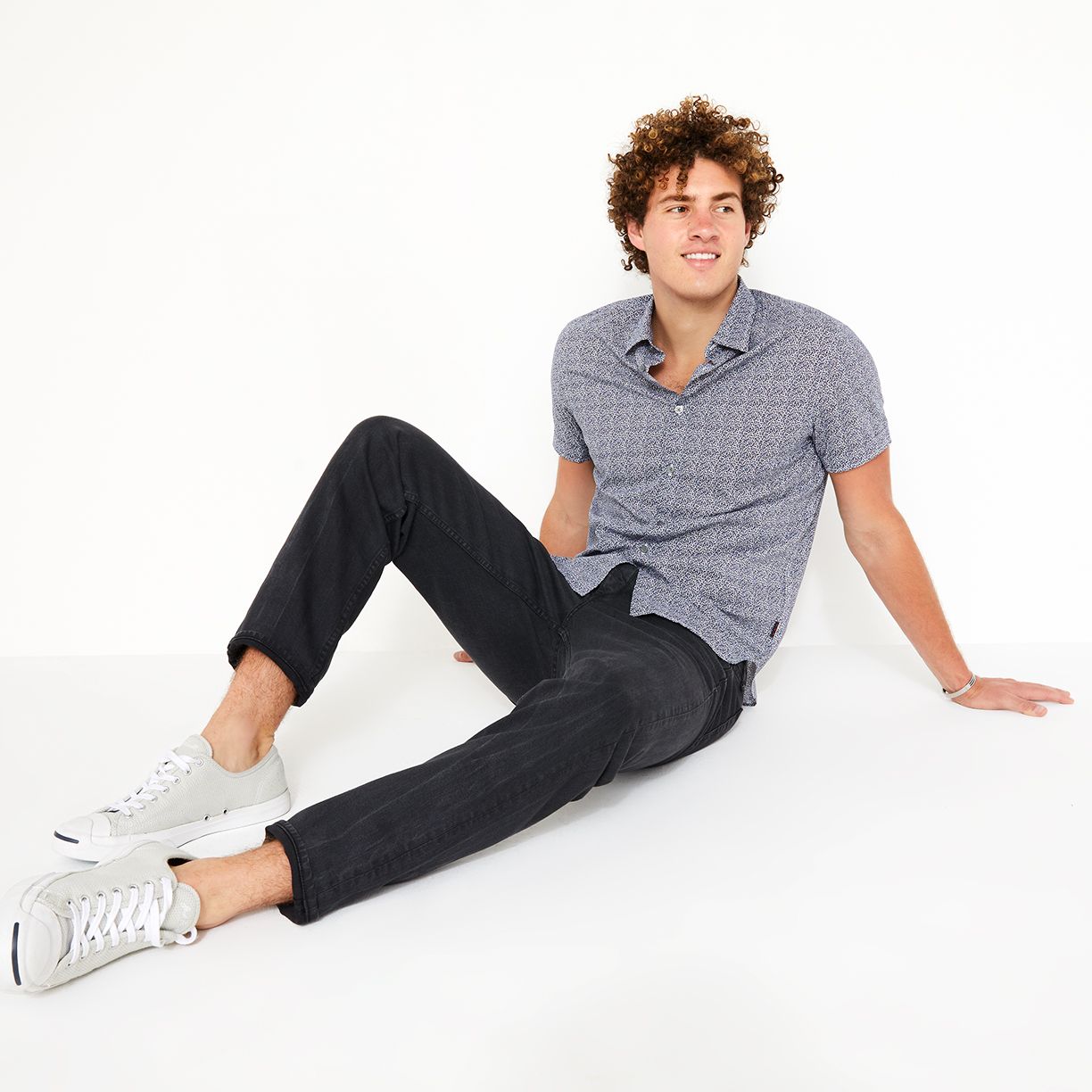 Men's Contemporary Clothing Up to 65% Off