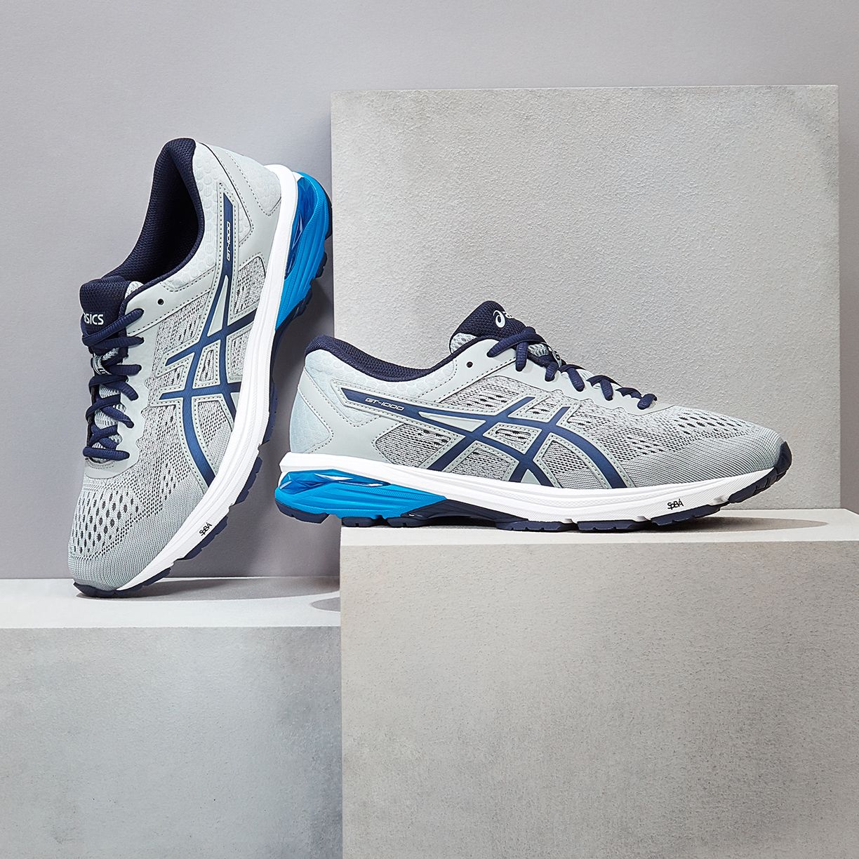 Men's Running Shoes Feat. ASICS, Saucony & More