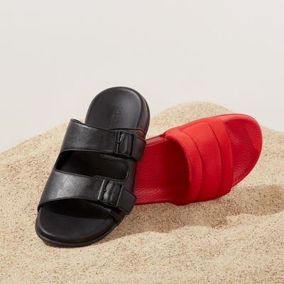 Buyers' Picks in Men's Sandals Up to 60% Off