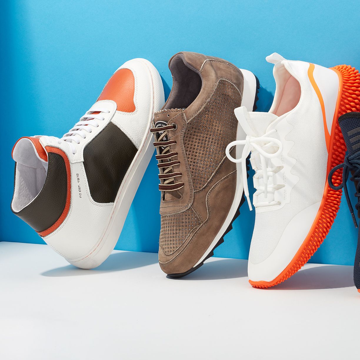 Men's Young Adult Sneakers Up to 60% Off