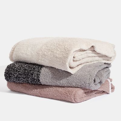 Throws & More to Gift Up to 50% Off