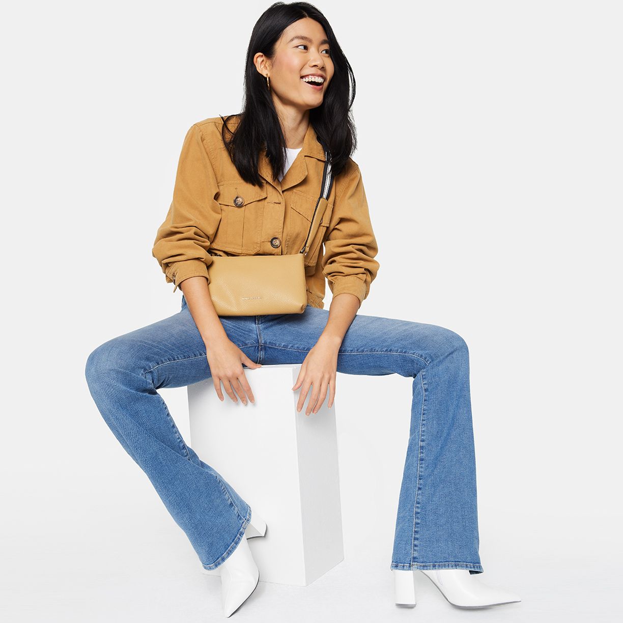 Denim You'll 🧡: Women's Bootcut & Flared Fits Up to 65% Off