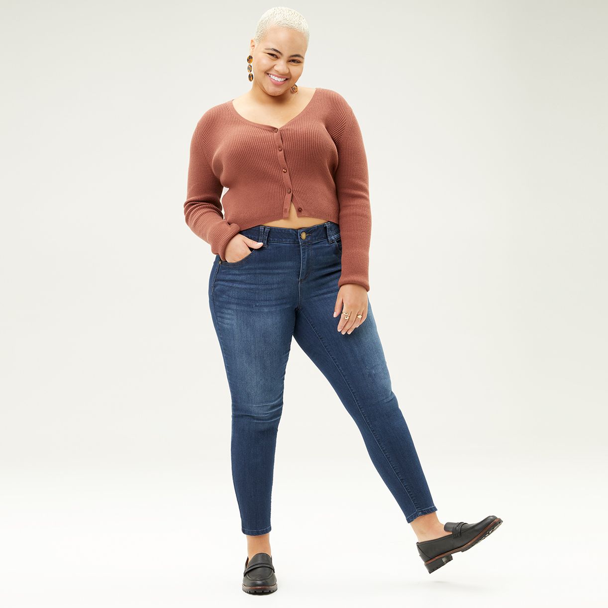 Cashmere Sweaters Up to 65% Off
