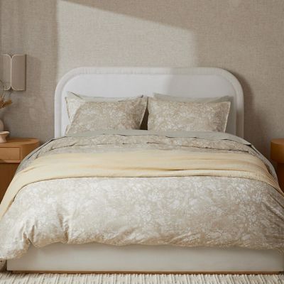 PARACHUTE Bedding Up to 40% Off