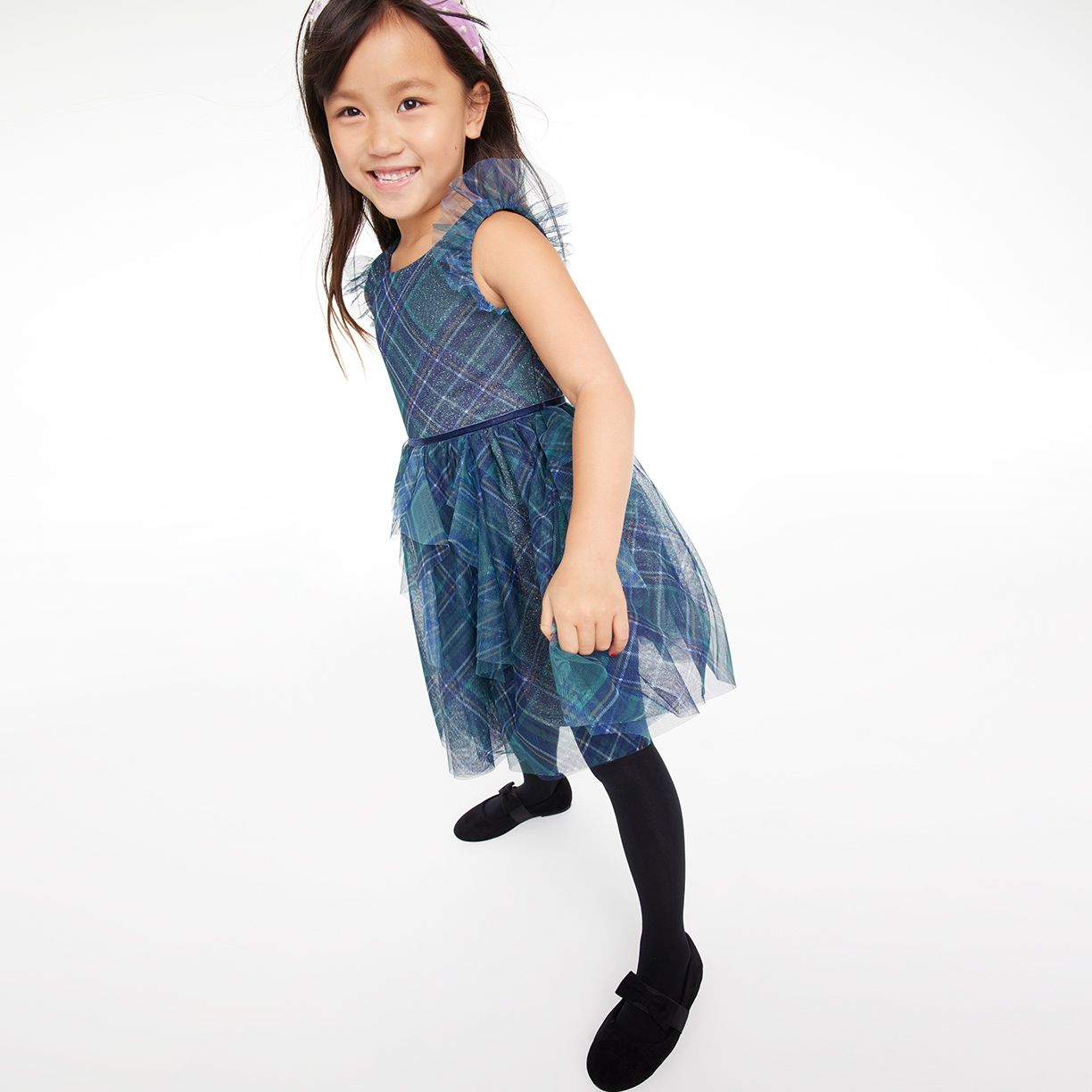 Kids' Holiday Party Looks Up to 55 % Off