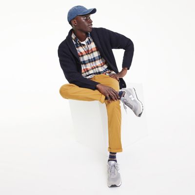 Men's Casual & Festive Holiday Party Looks Up to 60% Off