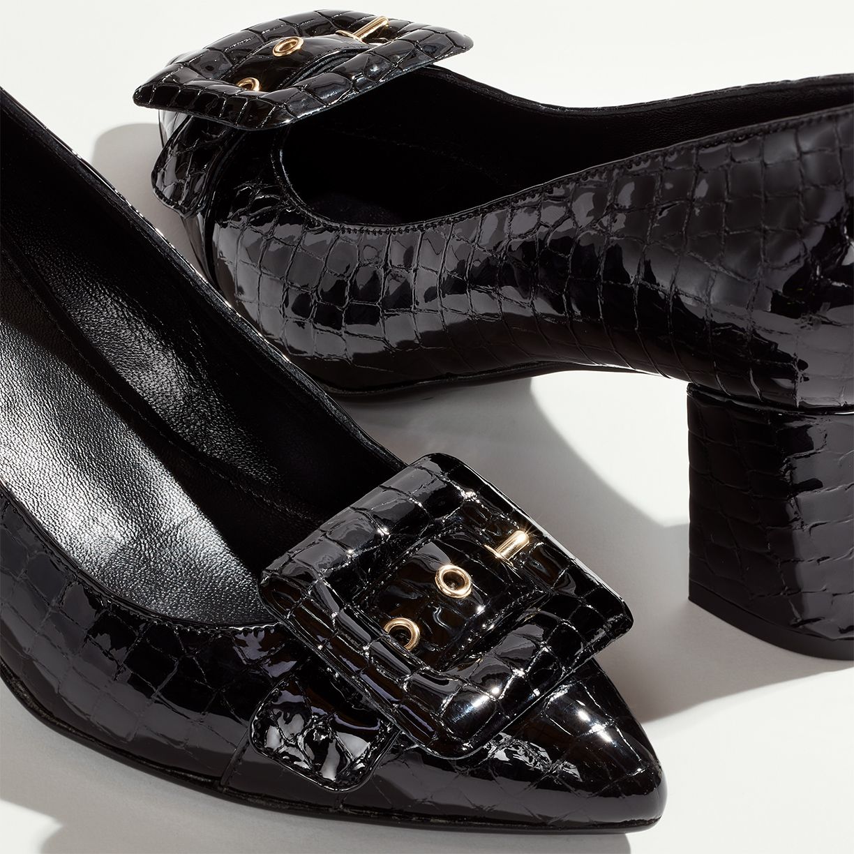 Calvin Klein Up to 60% Off
