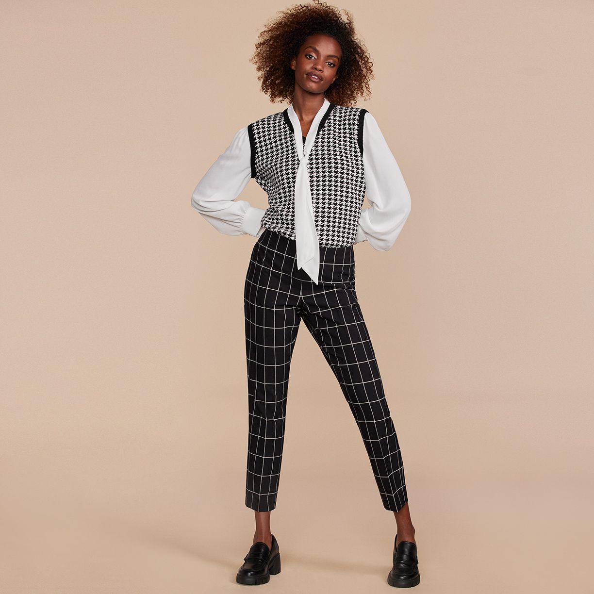 Adrianna Papell Up to 65% Off