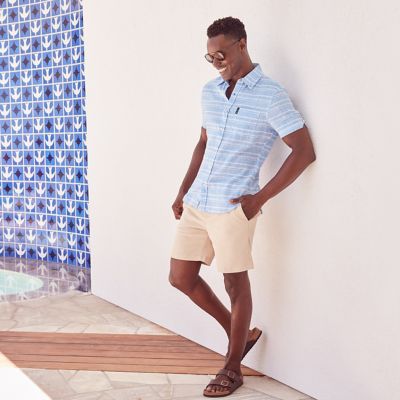 Spring Preview: Men's Vacation Looks Up to 60% Off