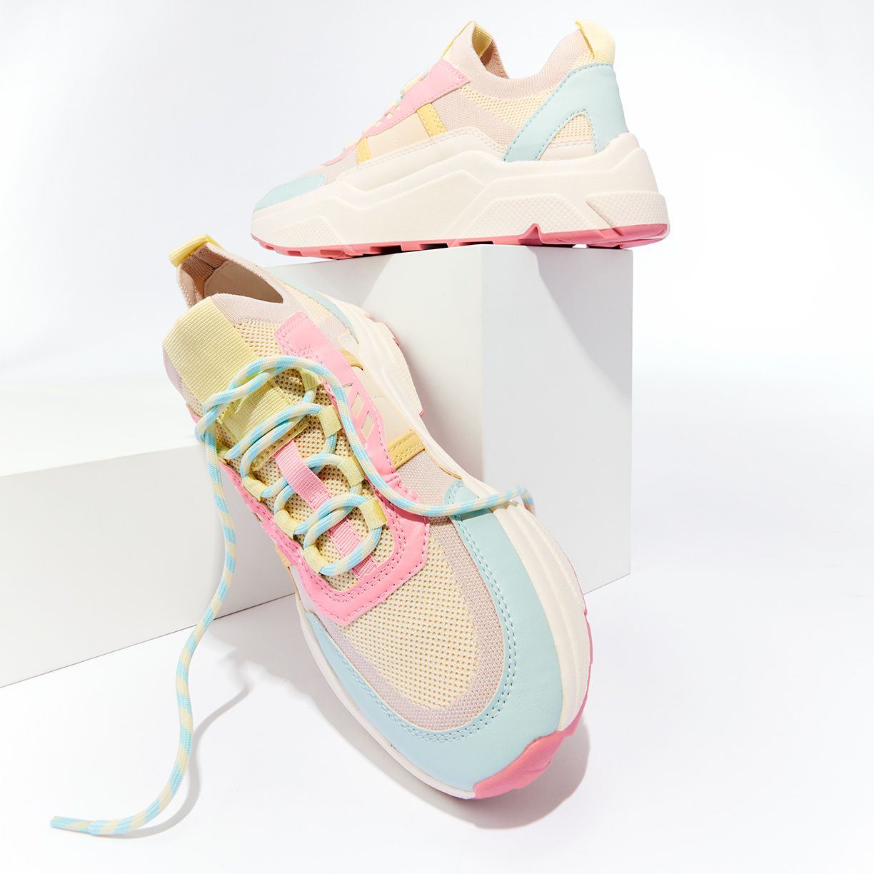 Our Favorite Spring Sneakers Up to 50% Off