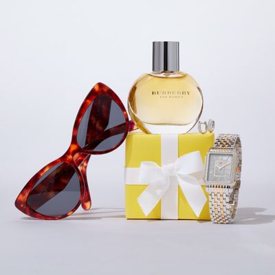 Designer Sunglasses & Fragrances We 🧡 for Mom