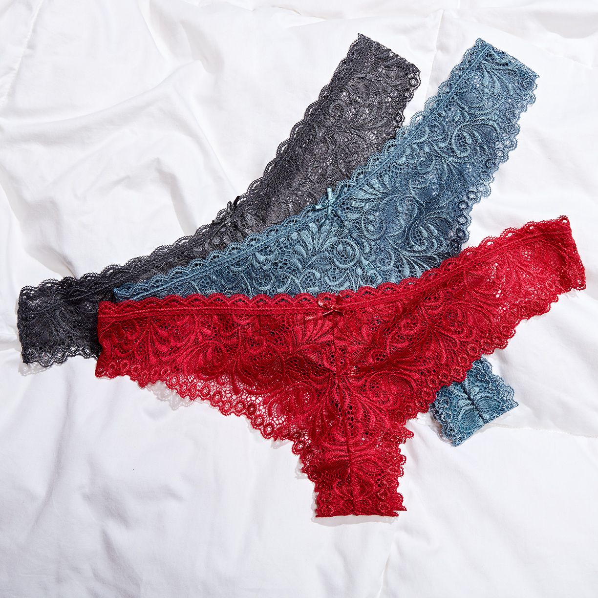 Lingerie Deals Under $30 Feat. Honeydew