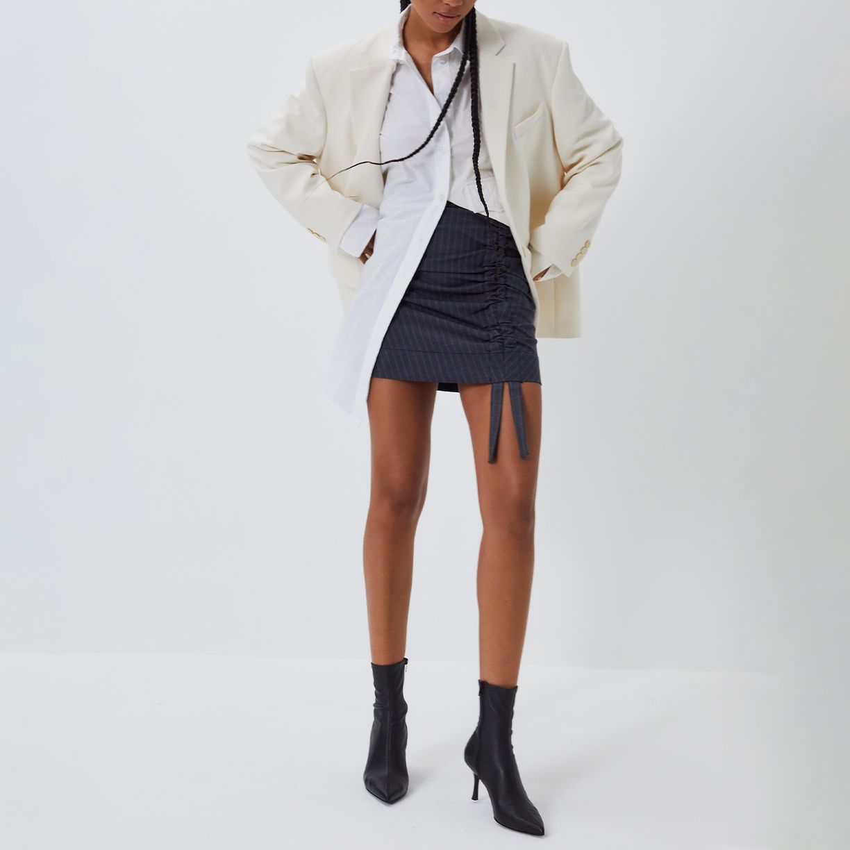 Theory Up to 60% Off
