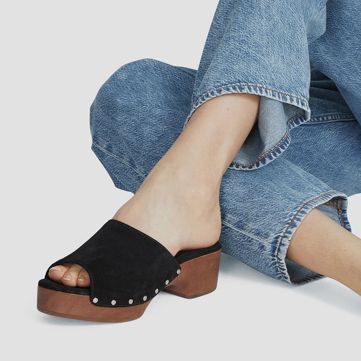New Contemporary Shoe Brands Up to 60% Off