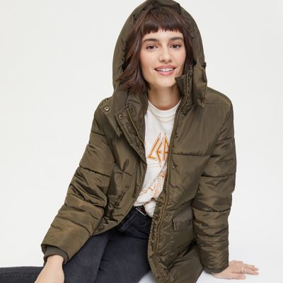 Lucky Brand Up to 60% Off