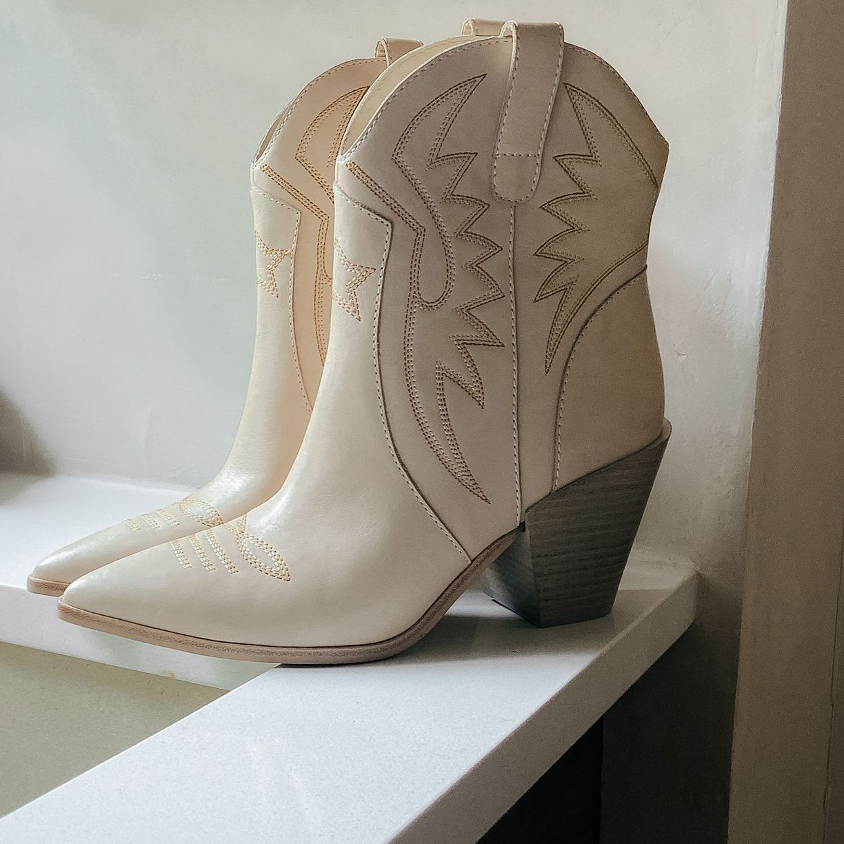 Western & Cowboy Boots Up to 60% Off