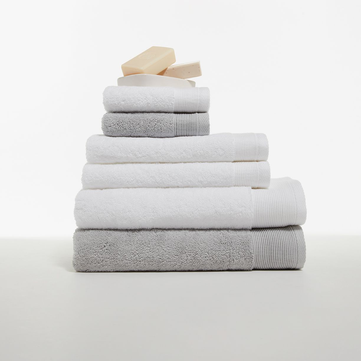 Fresh Bathroom Finds Up to 60% Off