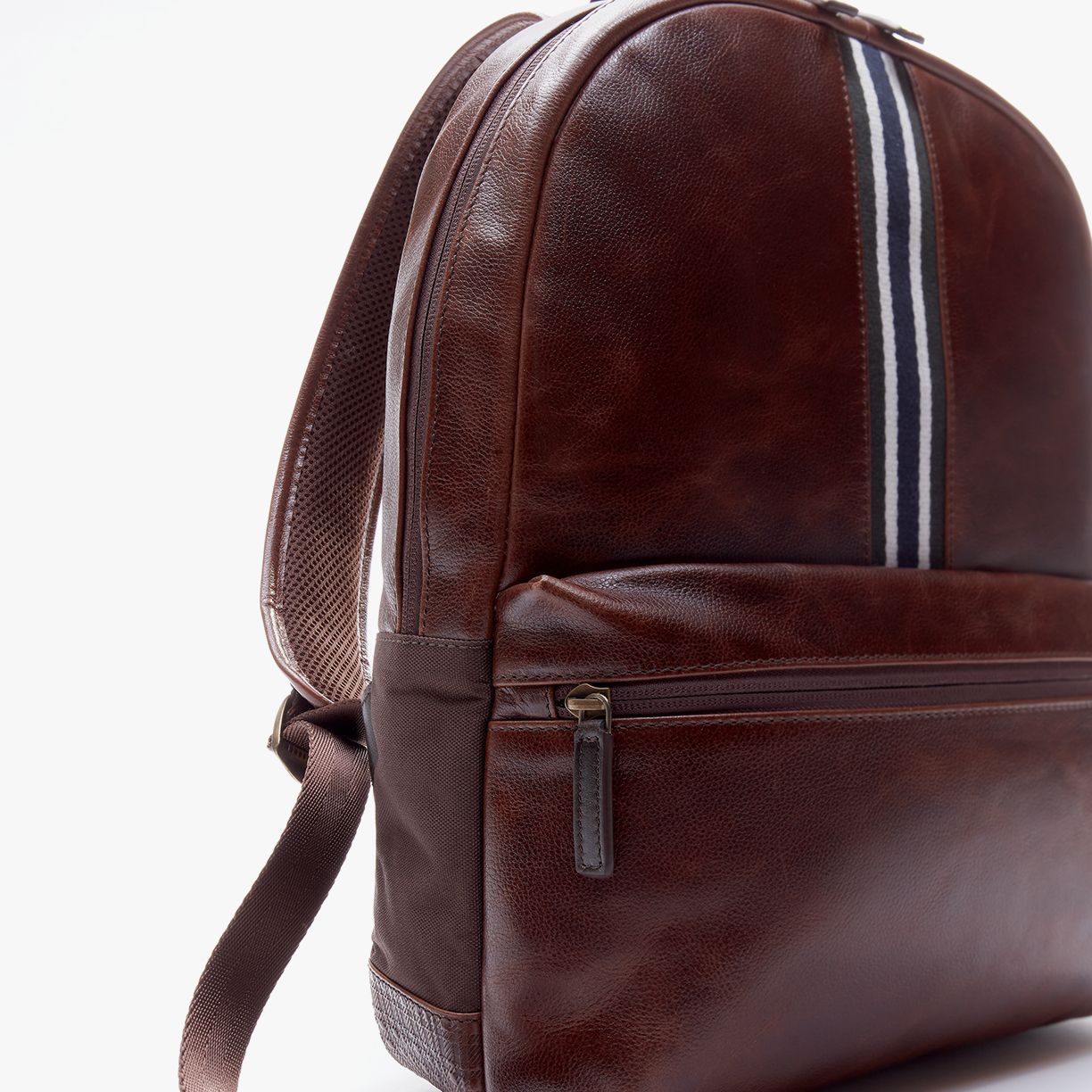 Men's Bags & Accessory Gifts Up to 60% Off