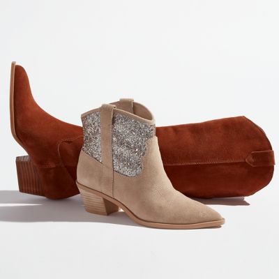 Riding & Cowboy Boots Up to 60% Off