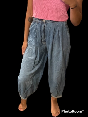 High-Rise Pleated Balloon Leg Jeans | Nuuly