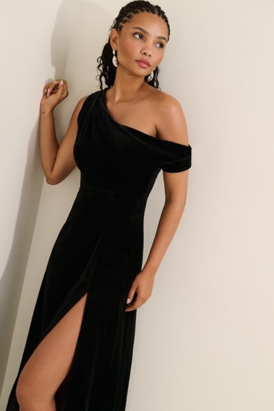 Anya Off-The-Shoulder Velvet Maxi Dress | Nuuly