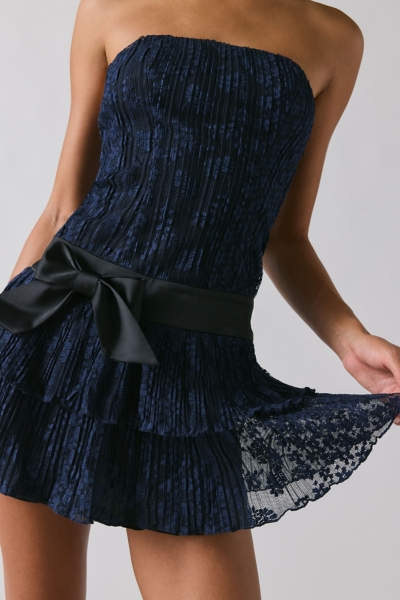 Apple Of My Eye Strapless Drop Waist Bow Mini Dres | Nuuly