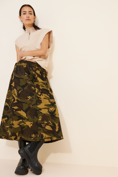 Toph Camo Midi Skirt | Nuuly