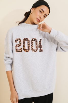 2004 Leopard Print Graphic Fleece Mock Neck Pullov | Nuuly