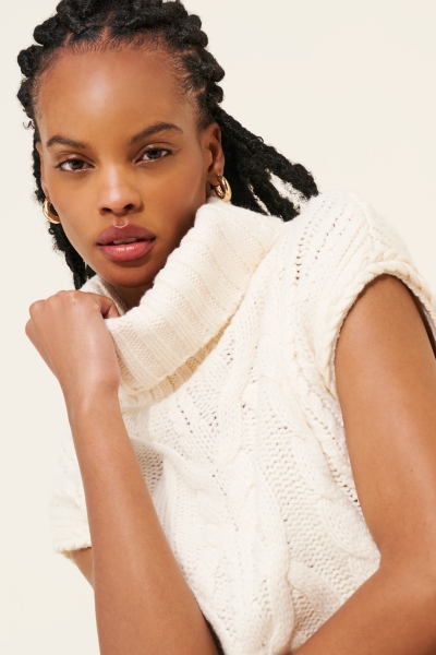 Angelica Cable Trim High-Low Sweater Vest | Nuuly