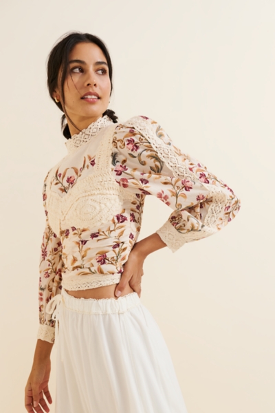 【完売品】【美品】MULTIWAY GATHER BLOUSE Floral Long Sleeve Crochet Blouse | Nuuly
