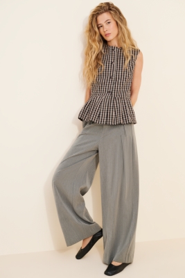 【Eaphi】FLUFFY PEPLUM VEST eaphi FLUFFY PEPLUM VEST ベージュ Eaphi FLUFFY PEPLUM VEST