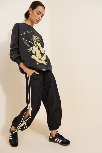 The City Of Angels Graphic Sweatshirt | Nuuly