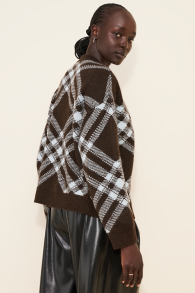 Diamond Pattern Jacquard Sweater | Nuuly