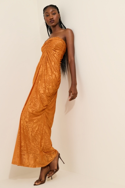 Jewel Badgley Mischka