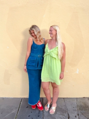 ワンピース INSTANTFUNK Square-neck denim corset dress 4BTR503 FRAME Denim Bustier Zip Dress in Sea Level | REVOLVE