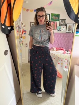 Berry Printed Wide-Leg Pants | Nuuly