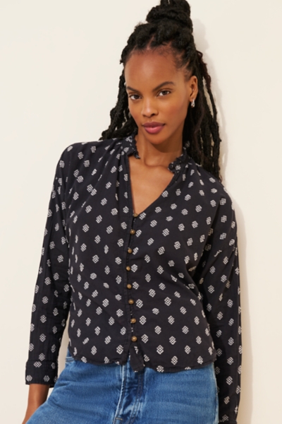The Tavi Embroidered Buttondown Blouse | Nuuly
