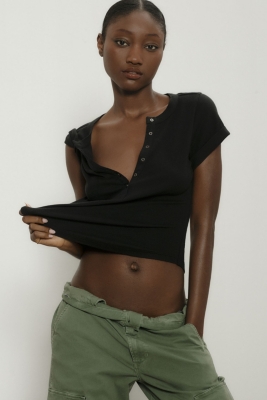 トップス L'Appartement HENLEY SHORT TOP The Andie Ribbed Henley Top: Short-Sleeve Edition | Nuuly