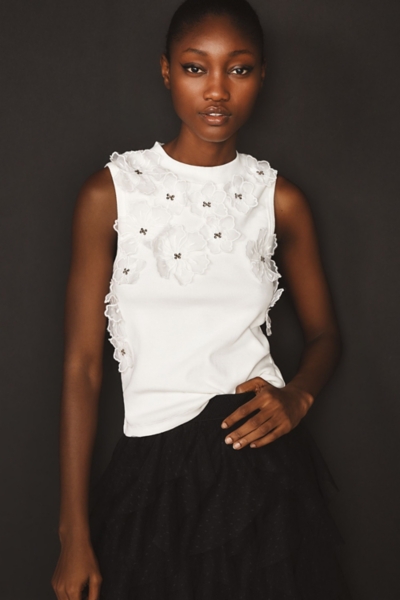 3-D Floral Appliqué Sleeveless Top | Nuuly
